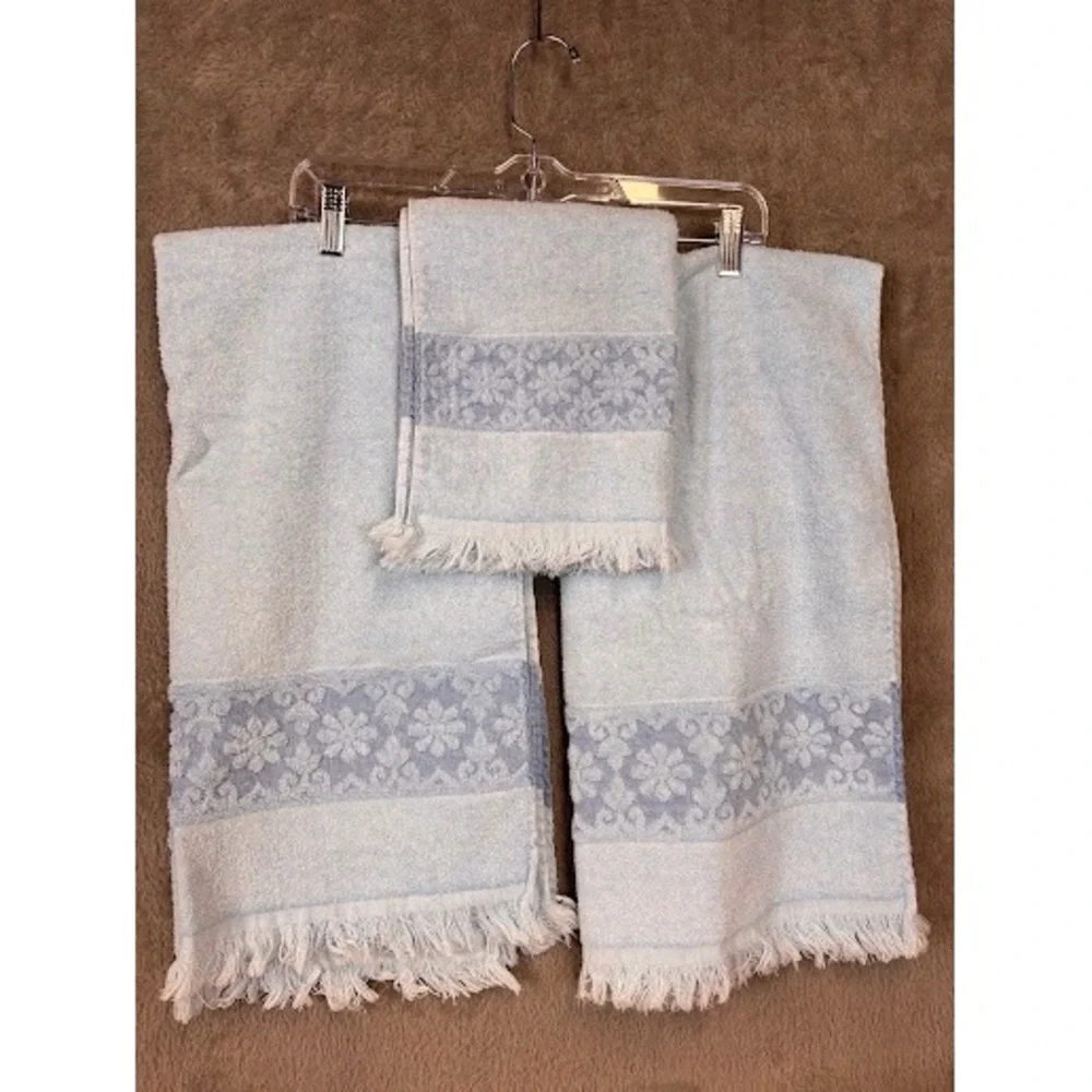 Vintage JCPenney Light Blue Floral Damask Fringed Towel Set 2 Bath 1 Hand Towel